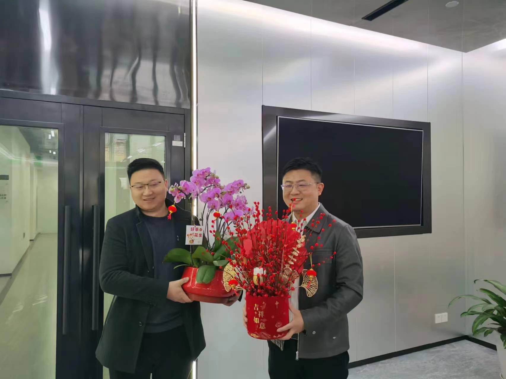 上海邁維動漫科技有限公司喜迎新年喬遷之喜：立足新起點(diǎn)，開啟新征程！(圖3)